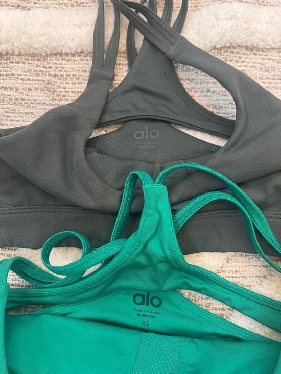Bundle! ALO Green Bras (2) Size Smalls Excellent condition!! - Picture 4 of 4